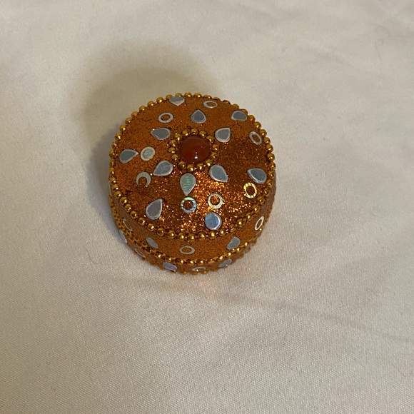 Jewelry box - Picture 2 of 2